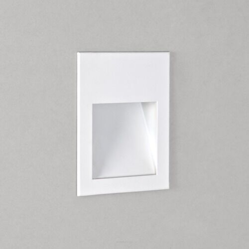 Lampa zewnetrzna schodowa Borgo 54- Astro 1212019 7484 biała IP65 techniczna wysokość 7 cm