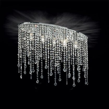 Plafon Rain PL5 Ideal Lux  008455  posiada eliptyczną oprawę wykonaną z chromowanego metalu Klosze tworzą wisiorki  zakończone kryształowymi kroplami