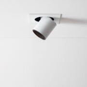 Lampa wpuszczana Auro Base 60x1 WP Labra  4.1164 kwadratowa podstawa tuba techniczna regulowana wystająca LED różne kolory wykończenia