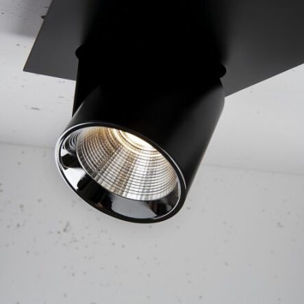 Oprawa natynkowa Auro Base 90 NT 90×1 CRI80 Labra  3.0548 prostokątna podstawa reflektor LED w kształcie tuby 