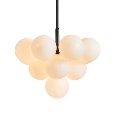 Lampa wisząca MERLOT 107911 Makslojd Zachwycająca forma metalowa czarna oprawa szklane białe klosze