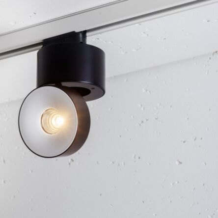 Reflektor Geit NT edge.LED Adaptor 3F CRI80 Labra  7.0899  do montażu na szynie techniczna różne kolory wykończenia reflektor ma kształt okrągły