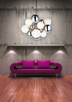 Lampa wisząca Noble AZzardo AZ0110 jest wykonana z metalu w kolorze chromu i szkła o białym wykończeniu w kształcie kulek