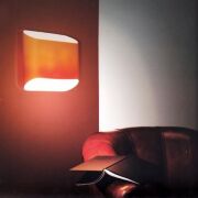 Kinkiet Pancake Amber AZzardo MB329-2 AM AZ0113 bursztynowa  wykonana jest z metalu i szkła idealna do nowoczesnych pomieszczeń